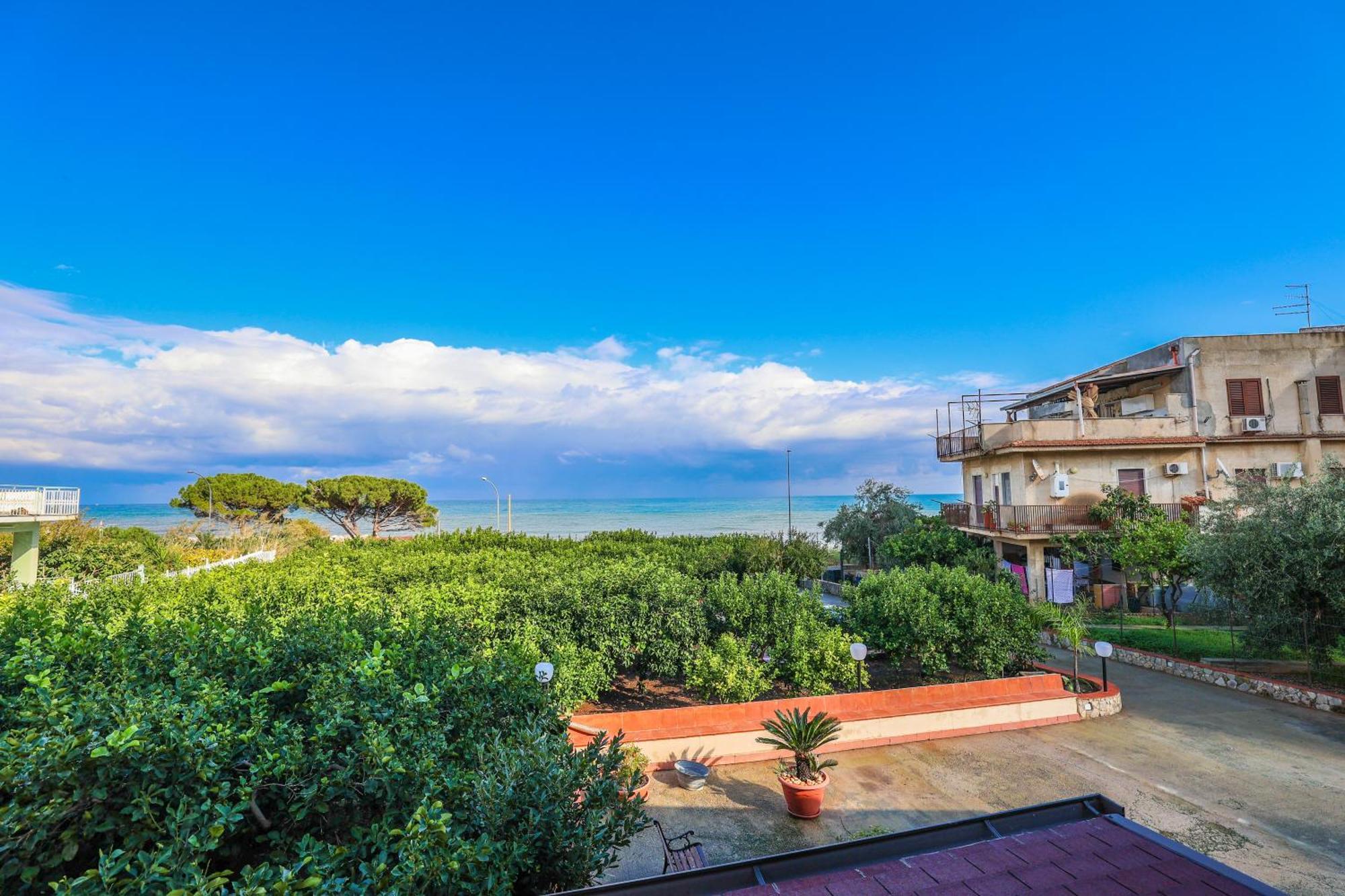 B&B Giardino Dei Cedri Трабия Экстерьер фото