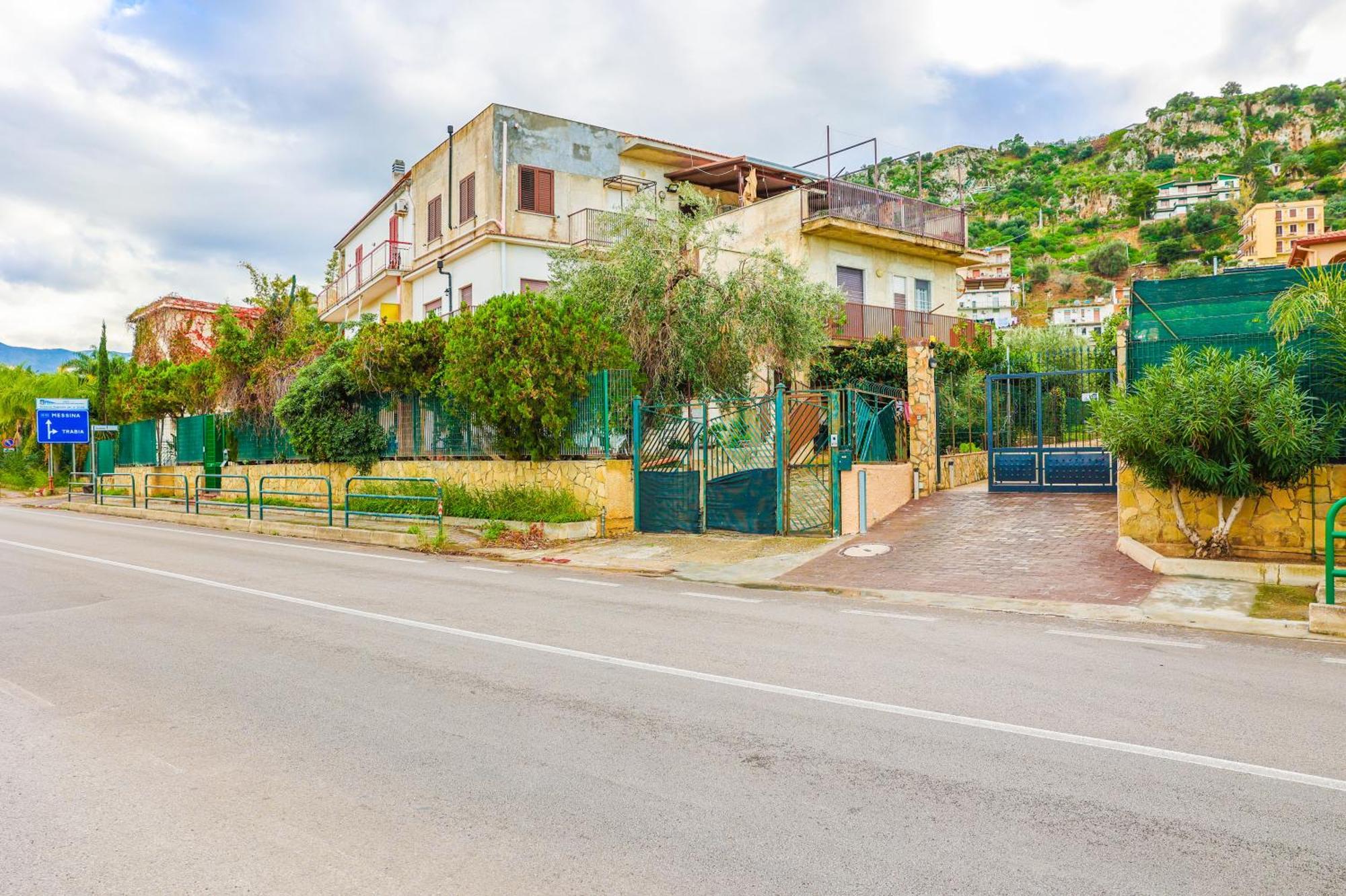 B&B Giardino Dei Cedri Трабия Экстерьер фото