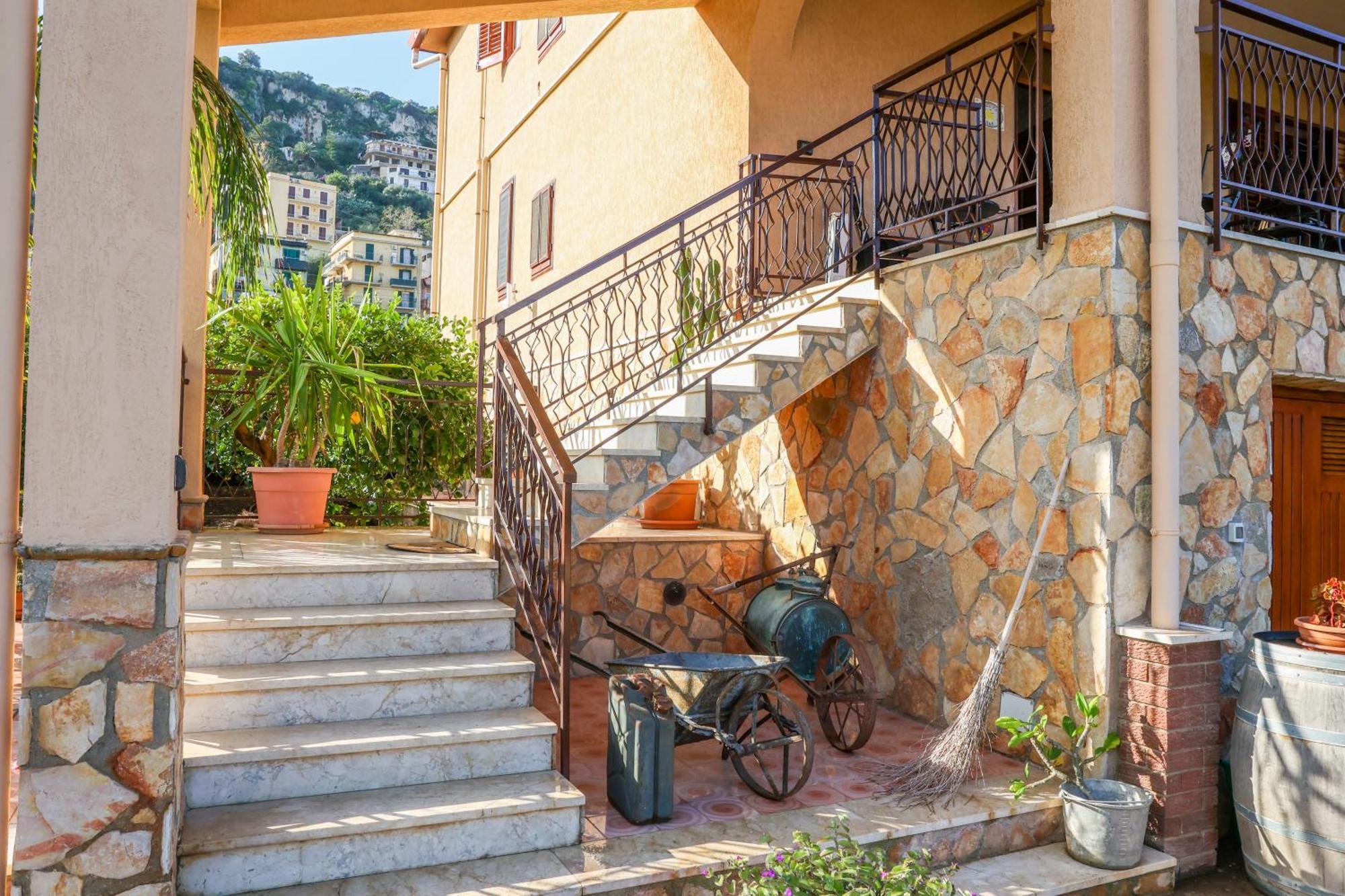 B&B Giardino Dei Cedri Трабия Экстерьер фото
