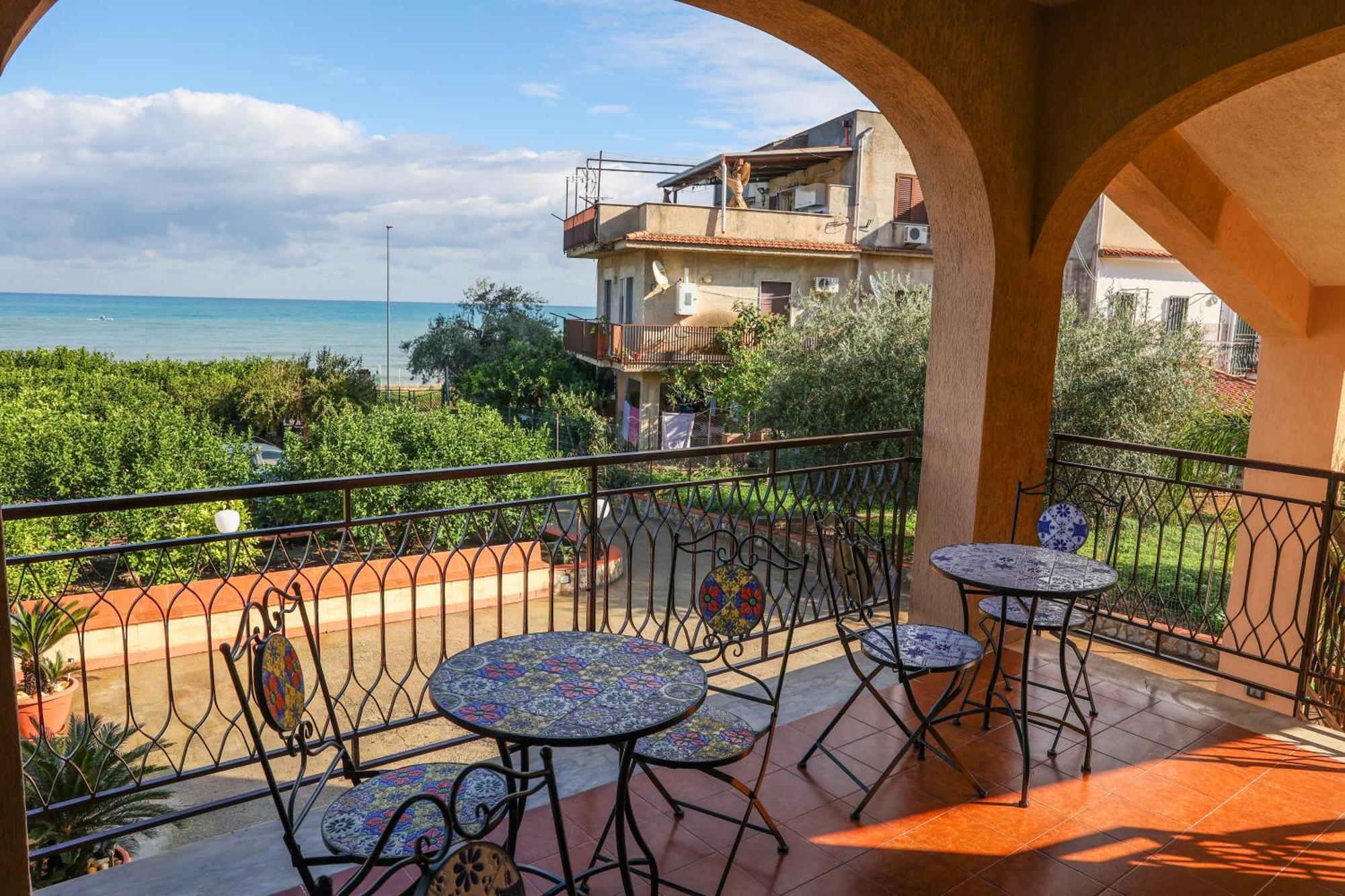 B&B Giardino Dei Cedri Трабия Экстерьер фото